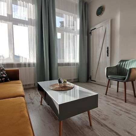 Przytulny Apartament W Centrum Kupiecka-Drzewna Zielona Góra Exterior foto