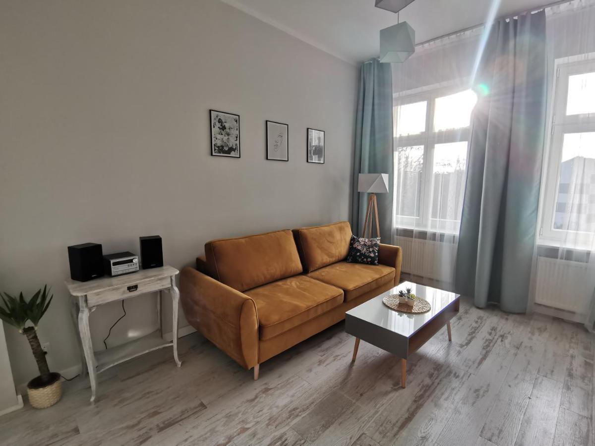 Przytulny Apartament W Centrum Kupiecka-Drzewna Zielona Góra Exterior foto